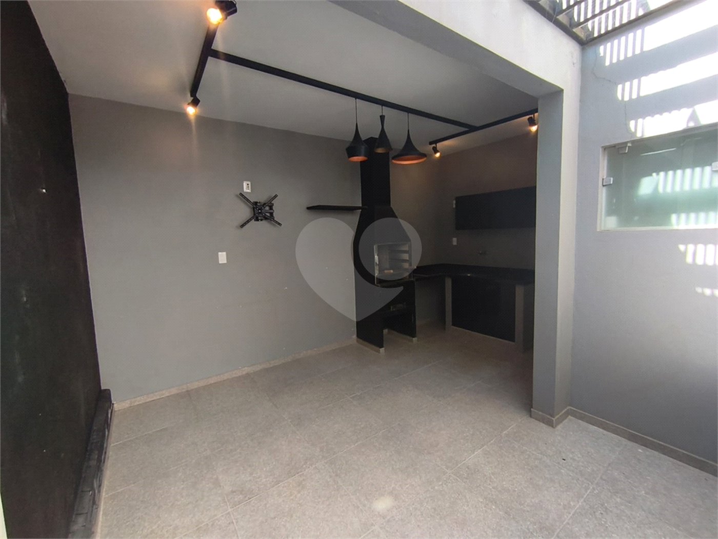 Casa à venda com 3 quartos, sendo 2 suítes, em Vila Carolina, Itapetininga, SP