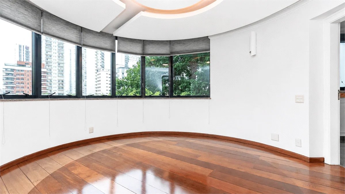 Apartamento à venda com 4 quartos, sendo 2 suítes, em Brooklin Paulista, São Paulo, SP