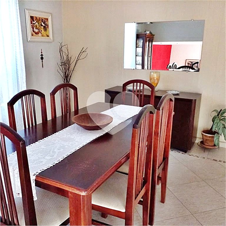 Sobrado à venda com 4 quartos, sendo 3 suítes, em Tremembé, São Paulo, SP