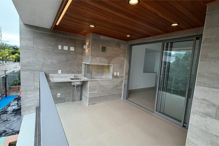 Apartamento à venda com 3 suítes em Riviera de São Lourenço, Bertioga, SP
