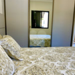 Casa à venda com 3 quartos, sendo 2 suítes, no condomínio Residencial Marchant Buarque, Atibaia - SP