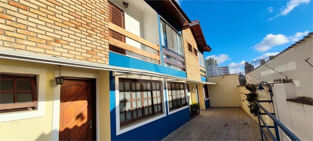 Casa à venda com 3 quartos, sendo 1 suíte, no condomínio Residencial Gabriela, São Paulo - SP