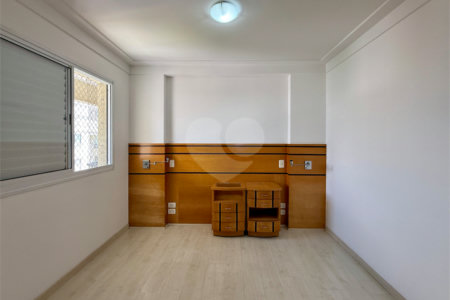Apartamento à venda com 2 quartos, sendo 1 suíte, em Jardim Marajoara, São Paulo, SP