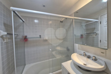 Casa para alugar com 4 quartos, sendo 2 suítes, no condomínio Fairmont, São Paulo - SP