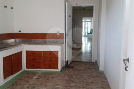 Sobrado à venda com 3 quartos em Alto da Boa Vista, São Paulo, SP