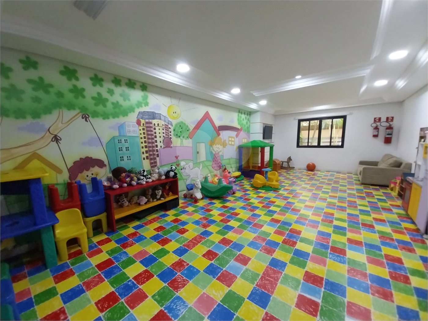 Apartamento à venda com 3 quartos, sendo 2 suítes,  em Vila Gilda, Santo André, SP