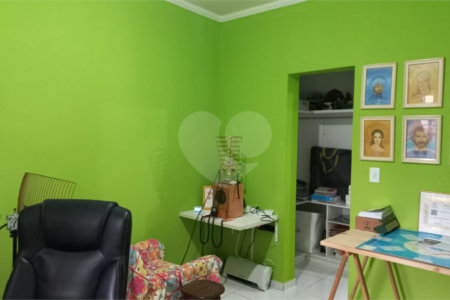 Sobrado à venda com 3 quartos, sendo 1 suíte, em Vila Gomes, São Paulo, SP