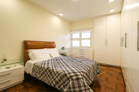 Casa Térrea à venda com 6 quartos, sendo 4 suítes, em Brooklin Paulista, São Paulo, SP