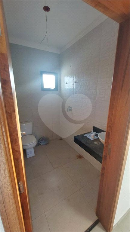 Casa à venda com 3 quartos, sendo 2 suítes, no condomínio Reserva dos Jatobás, Louveira - SP