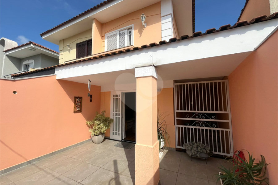 Casa à venda com 3 quartos, sendo 1 suíte, em Vila Ester (zona Norte), São Paulo, SP