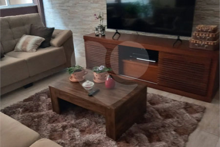 Casa à venda com 3 quartos, sendo 1 suíte, em Bosque, Vinhedo, SP