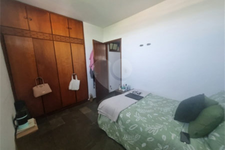 Casa à venda com 3 quartos, sendo 1 suíte, no Centro, Vinhedo, SP