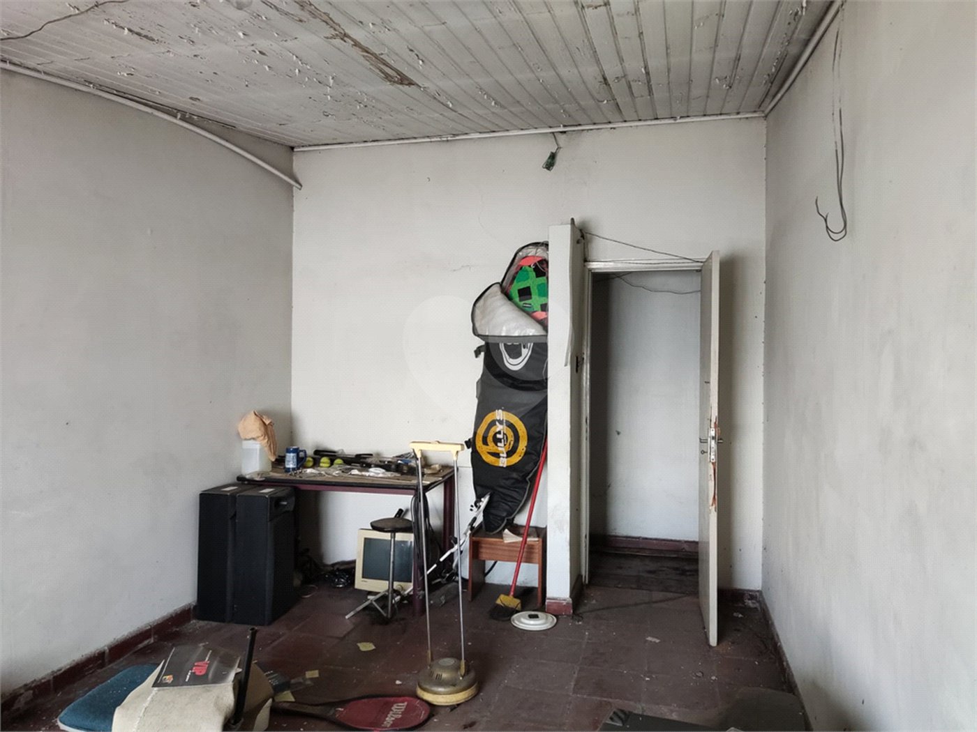 Casa à venda com 4 quartos em Vila Anastácio, São Paulo, SP