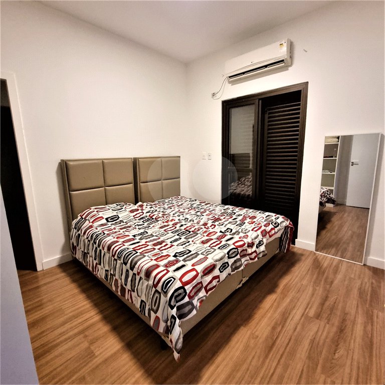 Casa à venda com 8 quartos, sendo 6 suítes,  no condomínio Acapulco, Guarujá - SP