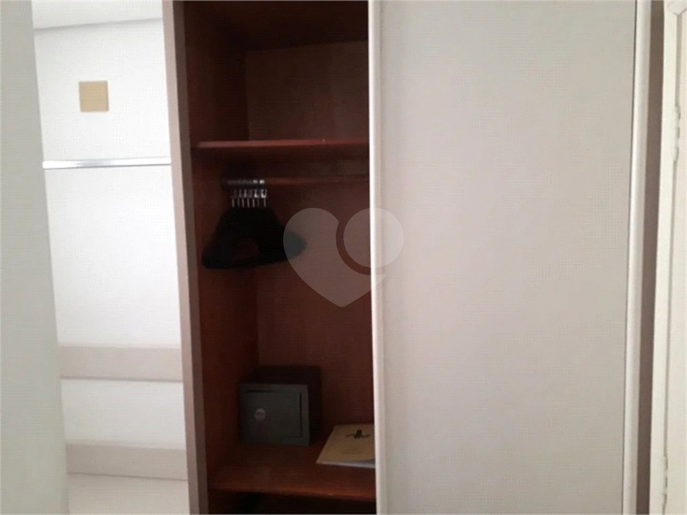 Flat à venda com 1 suíte em Santana, São Paulo, SP