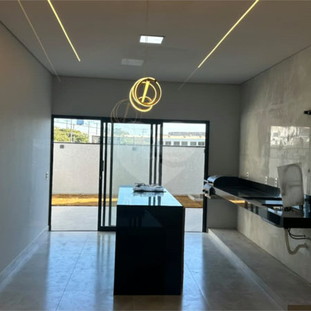 Casa à venda com 2 quartos, sendo 1 suíte,  no condomínio Portal dos Sabiás, Itu - SP
