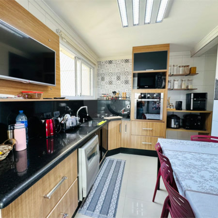 Apartamento à venda com 3 quartos, sendo 1 suíte, em Jardim Zaira, Guarulhos, SP