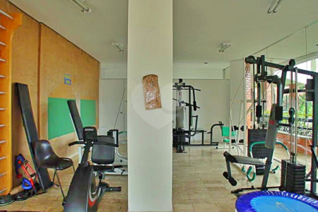 Apartamento à venda com 3 quartos, sendo 1 suíte,  em Jardim Parque Morumbi, São Paulo, SP