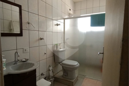 Casa à venda com 4 quartos, sendo 1 suíte,  em Jardim Armênia, Mogi das Cruzes, SP