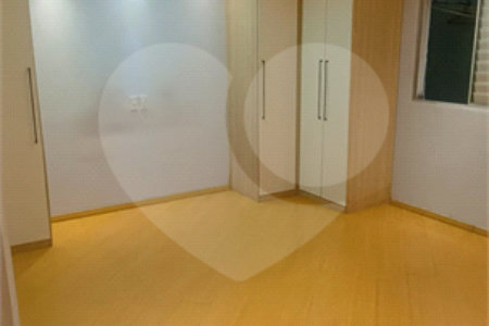 Casa para alugar com 4 quartos, sendo 2 suítes, em Jardim Las Vegas, Santo André, SP