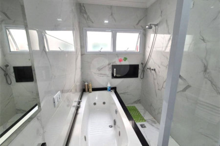 Casa à venda com 3 quartos, sendo 1 suíte,  em Vila Augusta, Sorocaba, SP