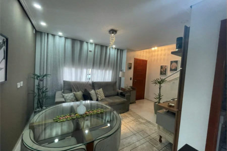 Casa à venda com 2 suítes no condomínio Cotia, Cotia - SP