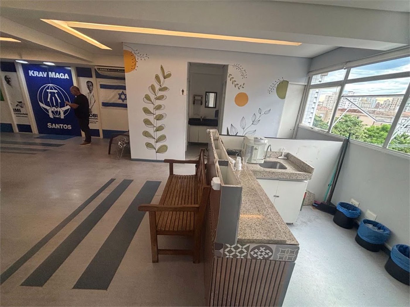 Sala Comercial para venda e locação, Estuário, Santos - SA0057.