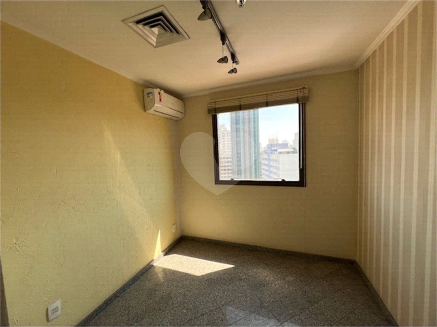 Sala à venda em Bela Vista, São Paulo, SP