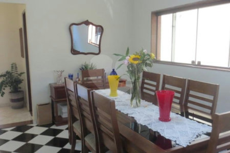 Sobrado à venda com 4 quartos, sendo 1 suíte, em Cambuci, São Paulo, SP