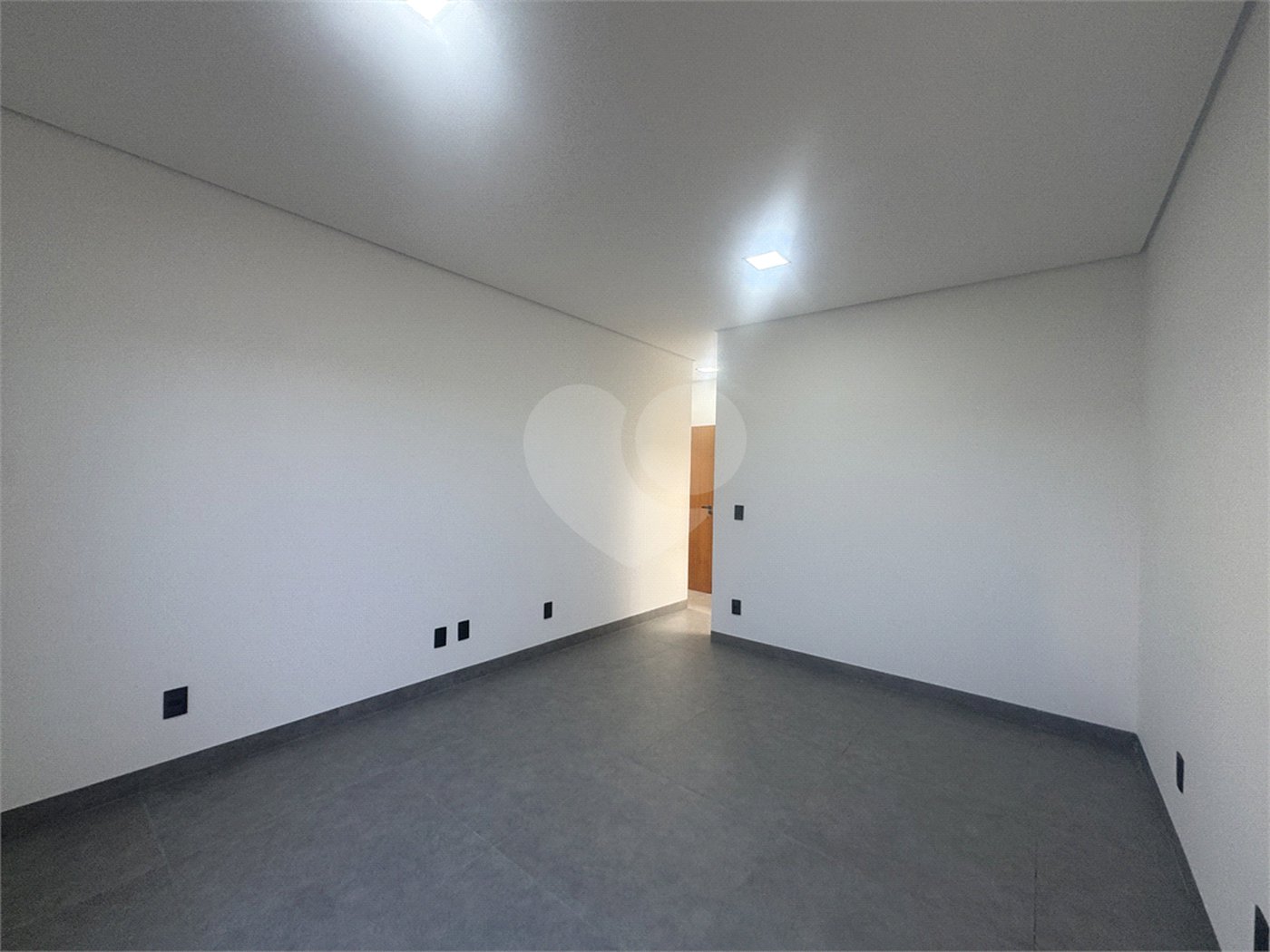 Casa à venda com 3 quartos, sendo 1 suíte, no condomínio Residencial Villagio Wanel, Sorocaba - SP