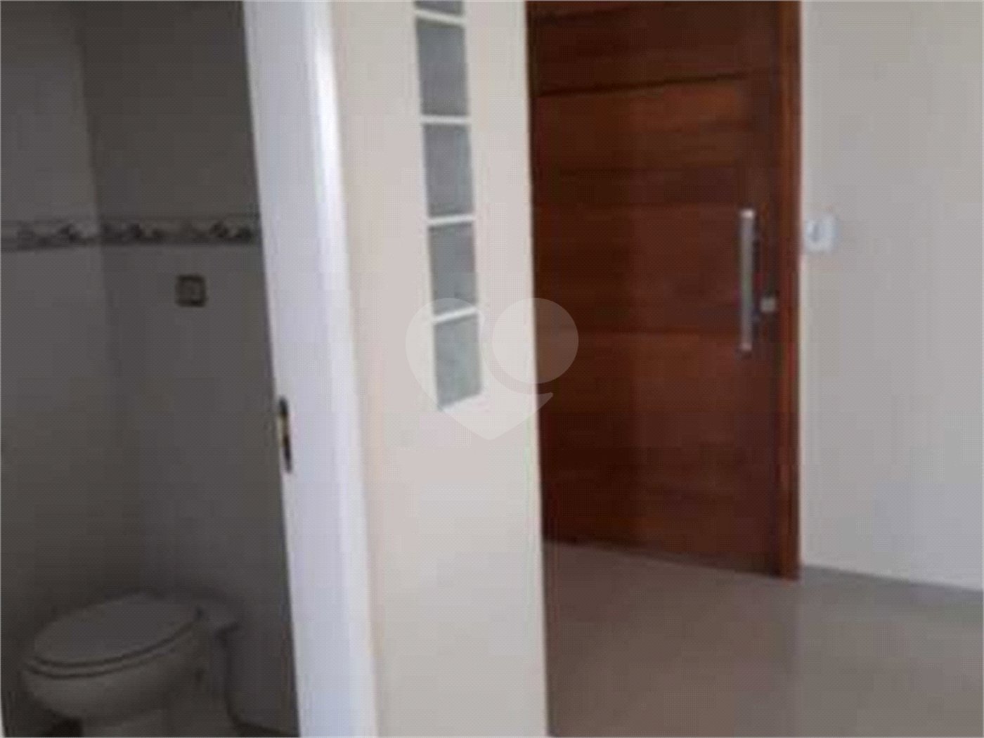 Casa à venda com 4 quartos, sendo 2 suítes, em Santana, São Paulo, SP