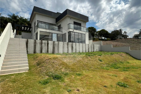 Casa à venda com 3 suítes no condomínio Spazio Design, Bragança Paulista - SP