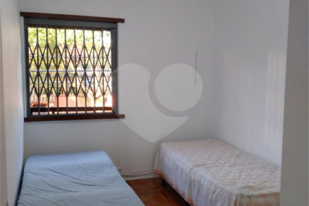 Sobrado à venda com 3 quartos em Vila Cordeiro, São Paulo, SP