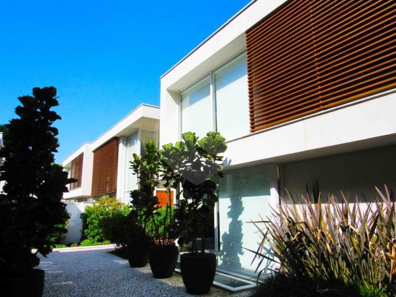 Casa à venda com 4 suítes no condomínio Bauhaus, São Paulo - SP