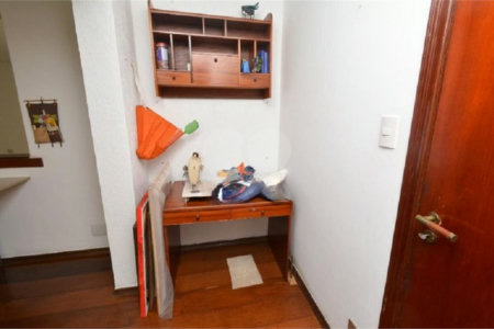 Casa à venda com 5 quartos, sendo 2 suítes, em Vila Galvão, Guarulhos, SP