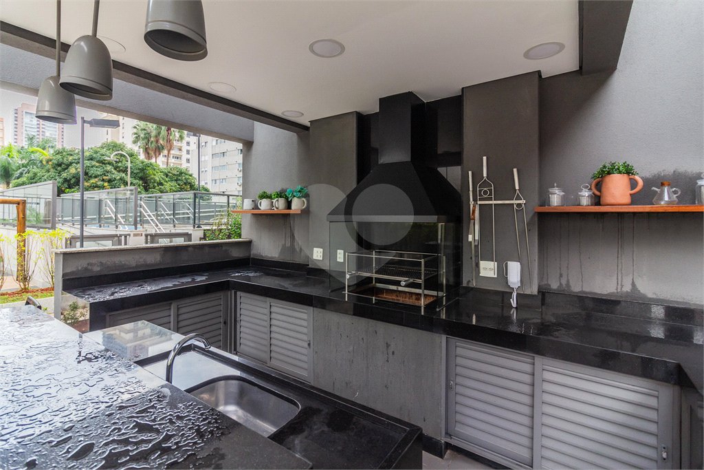 Apartamento à venda com 3 quartos, sendo 2 suítes, em Pinheiros, São Paulo, SP