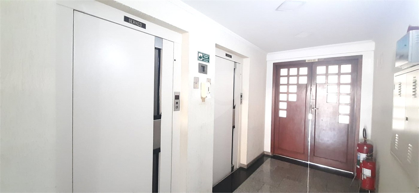 Apartamento à venda com 2 quartos em Vila Romero, São Paulo, SP