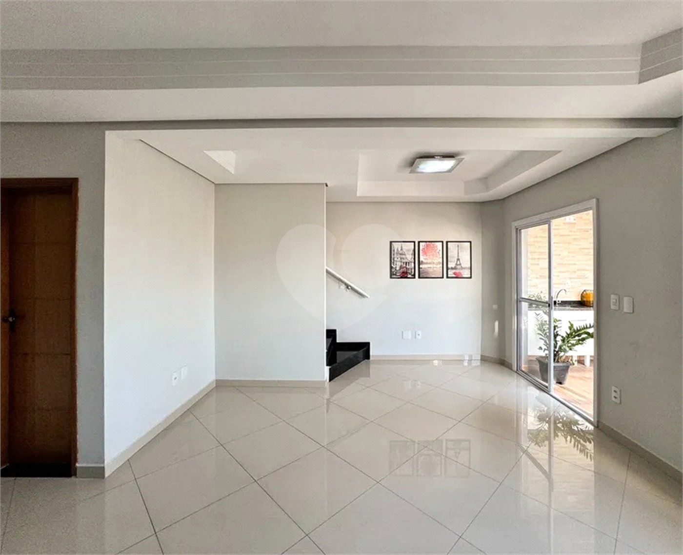 Casa à venda com 3 suítes em Água Fria, São Paulo, SP