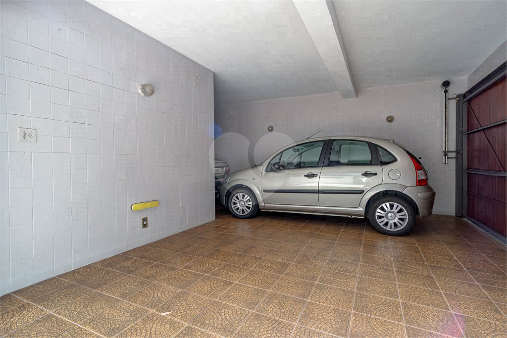 Casa à venda com 3 quartos, sendo 1 suíte, em Alto da Boa Vista, São Paulo, SP