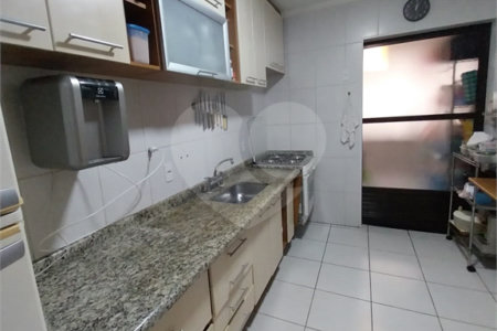 Apartamento à venda com 3 quartos, sendo 2 suítes,  em Vila Gilda, Santo André, SP