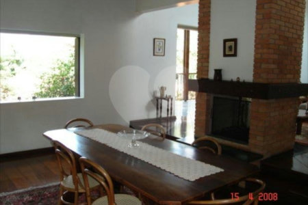 Casa Térrea à venda com 4 quartos, sendo 2 suítes, em Vila Tramontano, São Paulo, SP