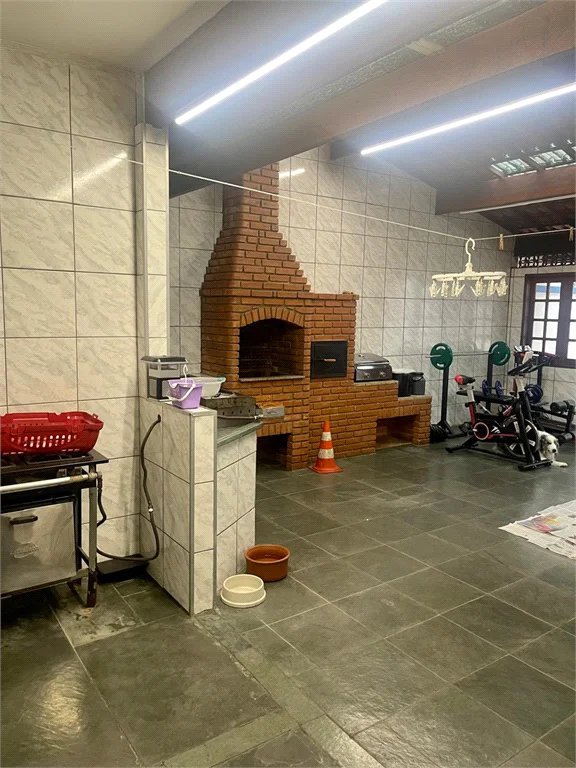 Casa à venda com 3 quartos, sendo 1 suíte, no condomínio Vila Nova de Mafra, São Paulo - SP