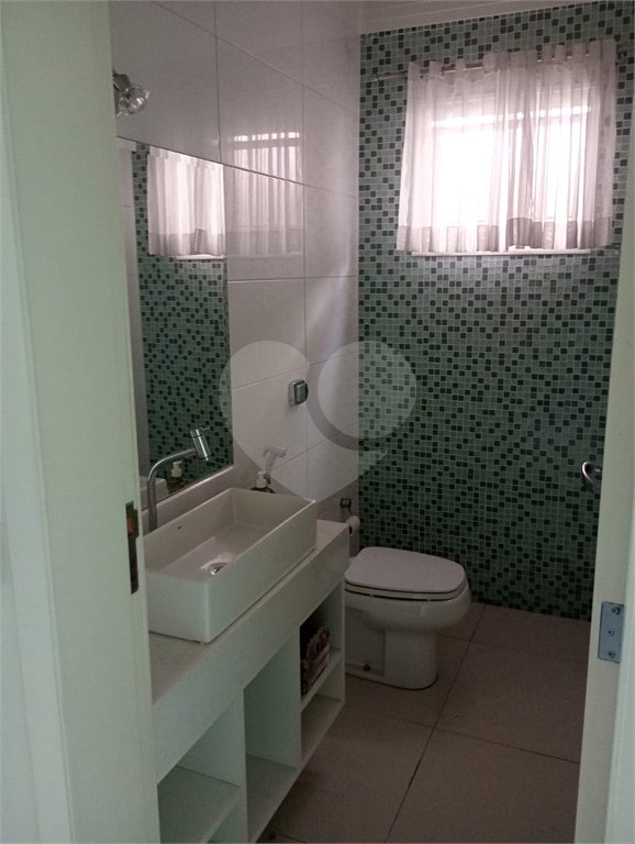 Casa à venda com 3 quartos, sendo 2 suítes, no condomínio Granja Olga II, Sorocaba - SP
