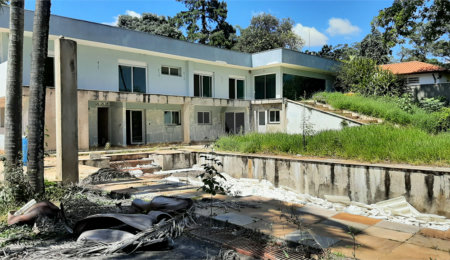 Casa Térrea à venda com 4 suítes em Alto da Boa Vista, São Paulo, SP