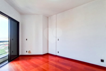 Apartamento à venda com 4 quartos, sendo 3 suítes, no Centro, Sorocaba, SP