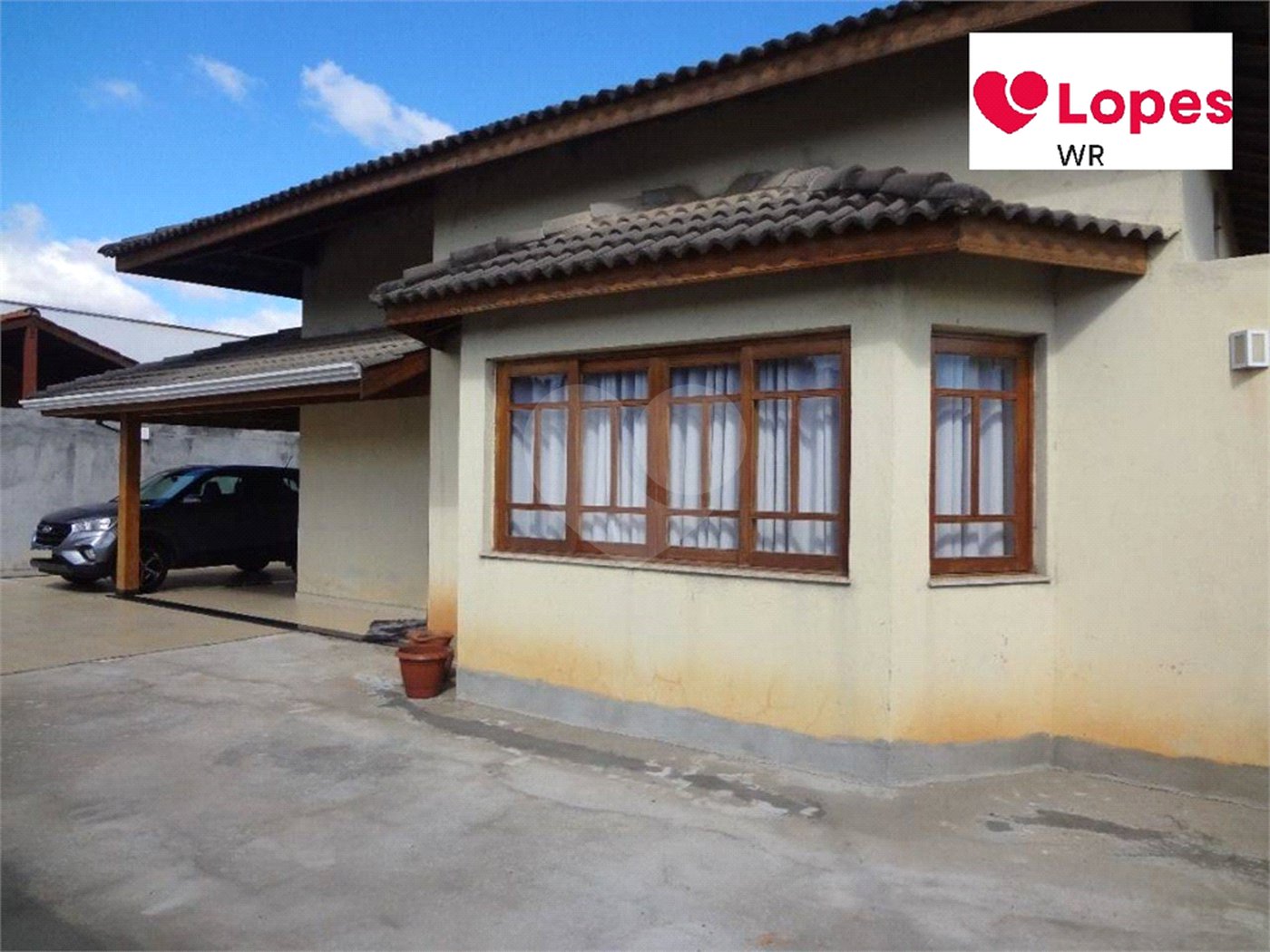 Casa à venda com 5 quartos, sendo 1 suíte, em Jardim Shangri-lá, Atibaia, SP