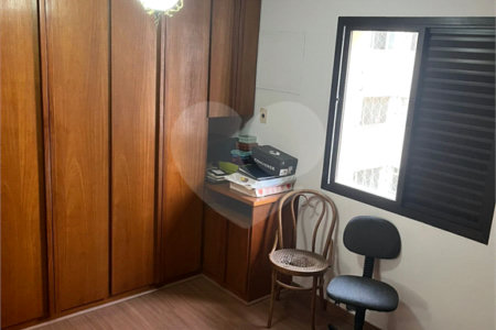 Apartamento à venda com 4 suítes em Vila Uberabinha, São Paulo, SP