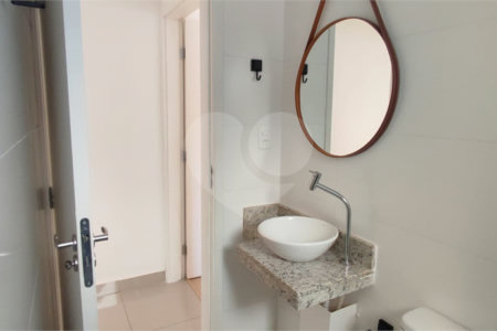 Apartamento com 2 dormitórios