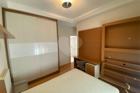 Casa á venda condomínio Damha I