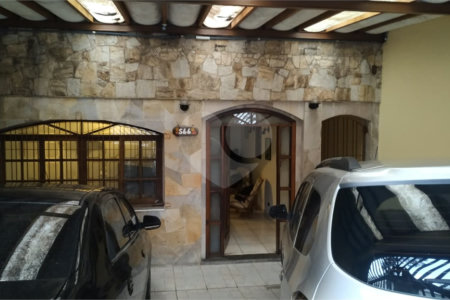 Sobrado à venda com 3 quartos, sendo 1 suíte, em Bosque da Saúde, São Paulo, SP